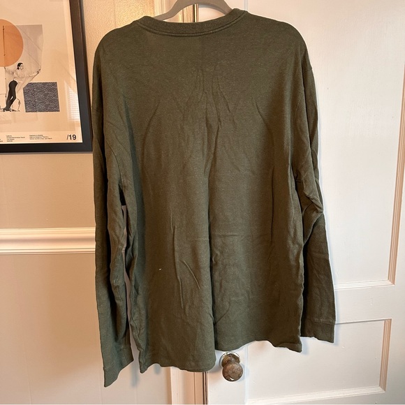 Patagonia Olive green long sleeve - Picture 2 of 5